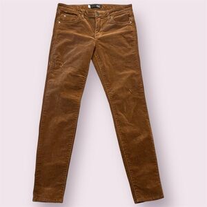 Kut from the Kloth Diana Corduroy Relaxed Fit Midrise Skinny Size 6